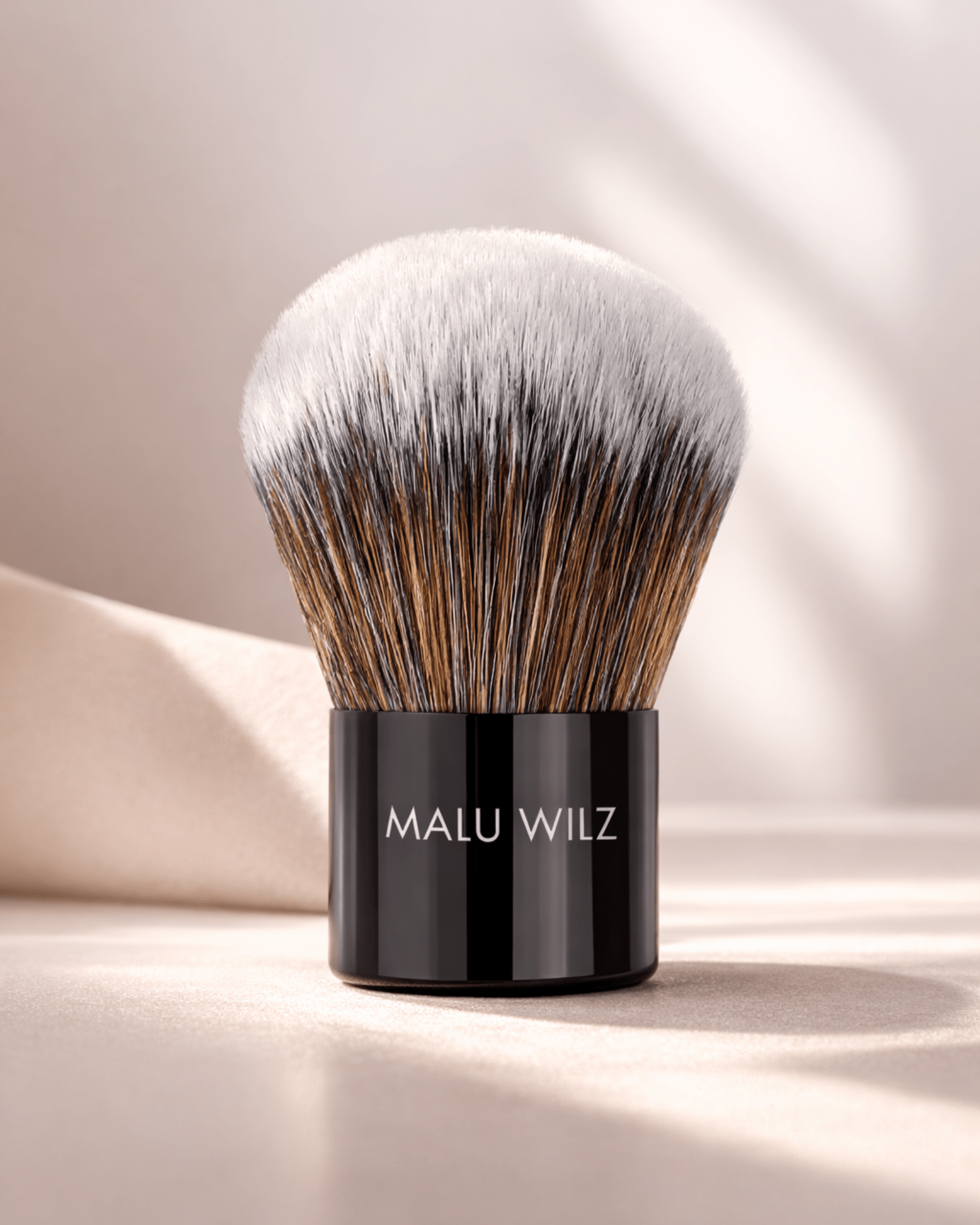 Malu Wilz – Kabuki Pinsel - Make-up von Malu Wilz bei Beautystore Schweiz