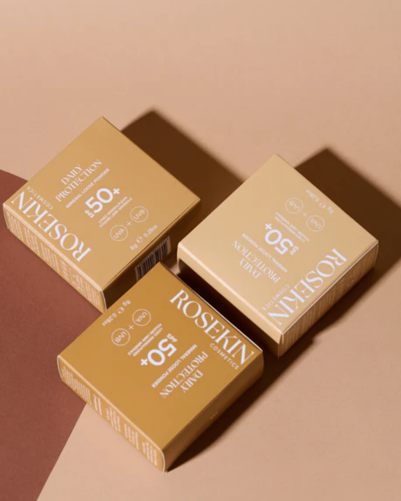 RoseKin – Mineral Loose Powder SPF 50+ TAN - Make-up von RoseKin Cosmetics bei Beautystore Schweiz